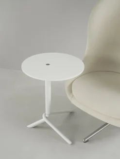 Table d'appoint ronde en bois et acier blanc 45cm Lift - Normann Copenhagen