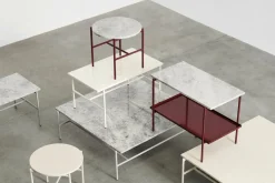 Table d'appoint ronde en marbre et piètement en acier rouge 40 cm Rebar - Hay