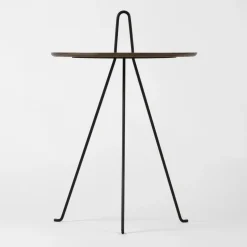 Table d'appoint ronde en noyer et acier noir 42 x 62 cm Tipi - Objekto