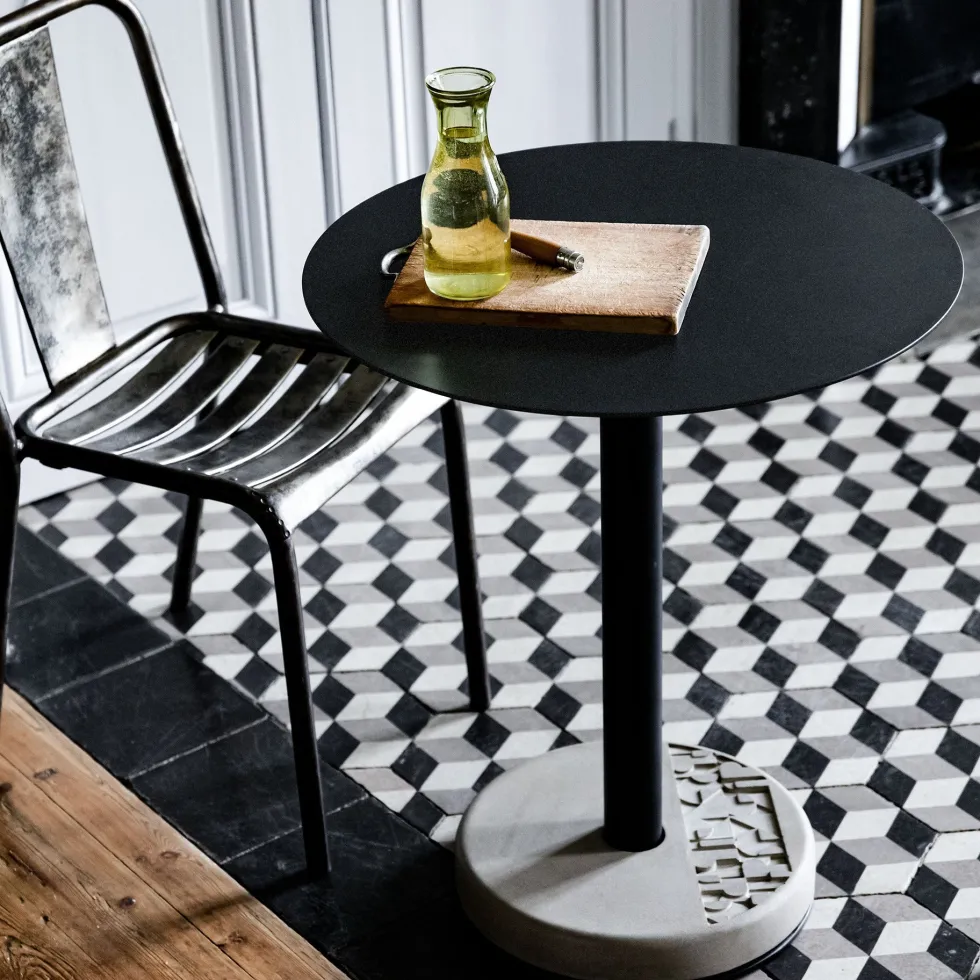 Table de bistro ronde noire Donut - Lyon Béton