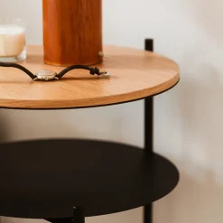 Table de chevet en chêne plaqué naturel et acier noire- noo.ma
