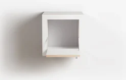 Table de chevet murale en bouleau teinté blanc 40x40x40cm Fläpps Box - Ambivalenz