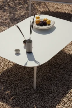 Table de jardin ovale en acier blanc 120cm Lago - Metallbude