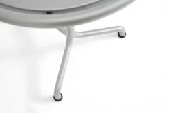 Table de jardin ronde en aluminium laqué gris argenté 55x74cm Deville - HAY