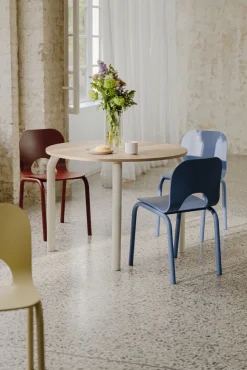 Table de salle à manger ronde en chêne et pieds beige désertique 100cm Meko - noo.ma