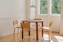 Table de salle à manger ronde en frêne rouge auburn 100cm Meko - noo.ma