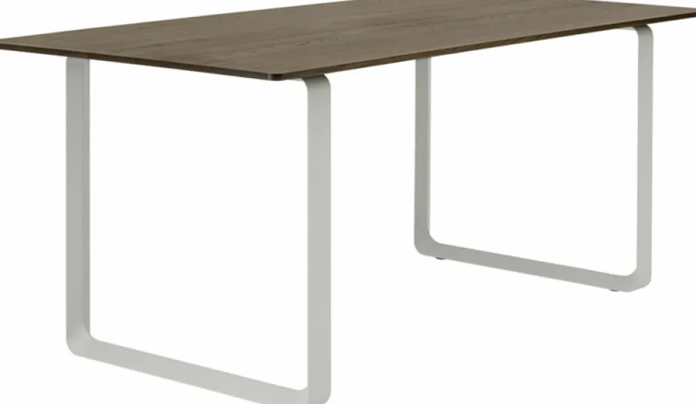 Table en chêne massif fumé et aluminium gris 170 x 85 cm 70/70 - Muuto