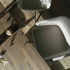 Table en chêne massif fumé et aluminium gris 295 x 108 cm 70/70 - Muuto