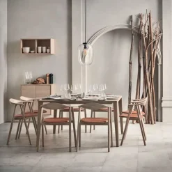 Table en chêne massif huilé pigmenté blanc 130 x 130 cm Graceful - Bolia