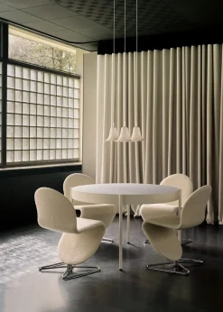 Table en métal et bois blanc 160cm Series 430 - Verpan