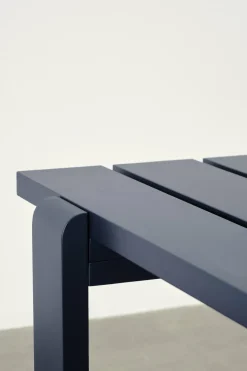 Table en pin laqué bleu métal 180 x 66 x 74 cm Weekday - Hay
