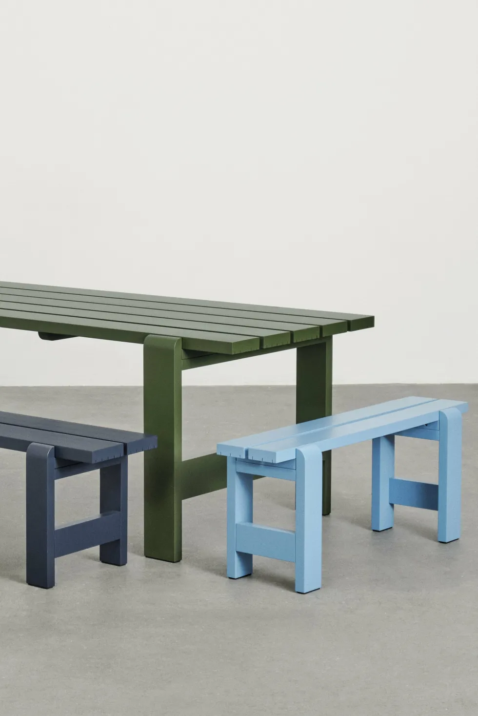 Table en pin laqué olive 180 x 66 x 74 cm Weekday - Hay