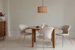 Table extensible en chêne naturel 132/202 x 74 cm Comfort Circle - UMAGE