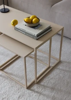 Table gigogne en acier beige cashew 45x90cm Tre Semina X - Metallbude