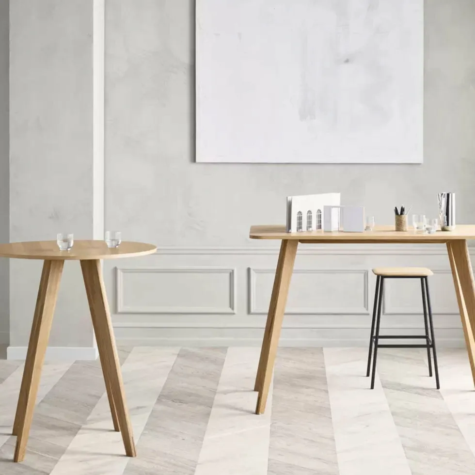 Table haute ronde en noyer massif huilé 90 cm New Mood - Bolia