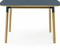 Table à manger carrée en chêne et lino bleu 120 x 120 cm Form - Normann Copenhagen
