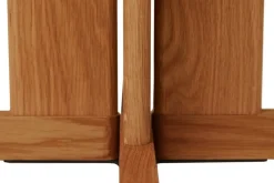 Table à manger carrée en chêne naturel 68 x 68 cm Quatrefoil - Form & Refine