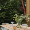 Table à manger de jardin rectangulaire en aluminium gris et acajou 225x90cm The 70/70 - Muuto