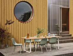 Table à manger de jardin rectangulaire en aluminium gris et acajou 225x90cm The 70/70 - Muuto