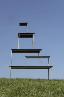 Table à manger en frêne huilé et aluminium 83x75x74cm Traverse - Hay