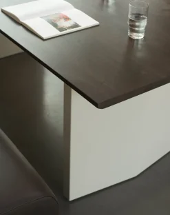 Table à manger en pin marron foncé et crème 90x200cm Panel - Normann Copenhagen