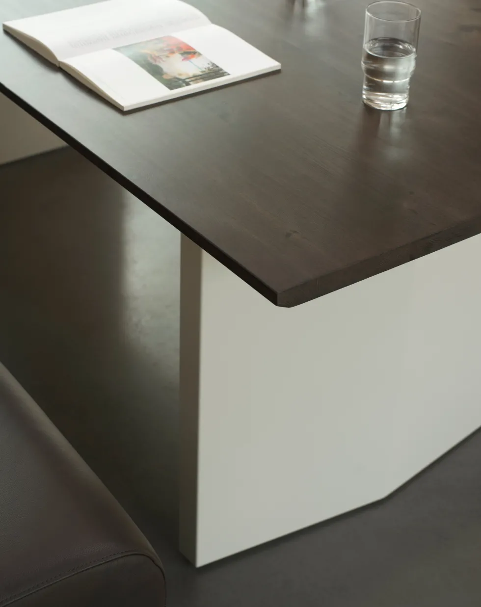 Table à manger en pin marron foncé et crème 90x200cm Panel - Normann Copenhagen