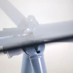 Table à manger en verre et structure en échafaudage kaki 250cm Clavex - Maximum