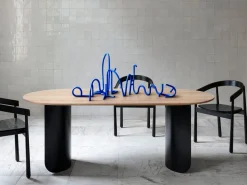 Table à manger ovale en chêne beige et acier noir 280x95x74cm Plateau - Fest Amsterdam