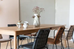 Table à manger rectangulaire avec rallonge en chêne naturel 180/240x90cm Glimps - Zuiver