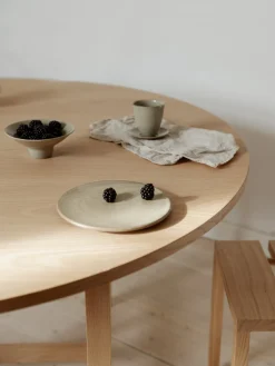 Table à manger ronde en bois de chêne naturel 140cm - Moebe