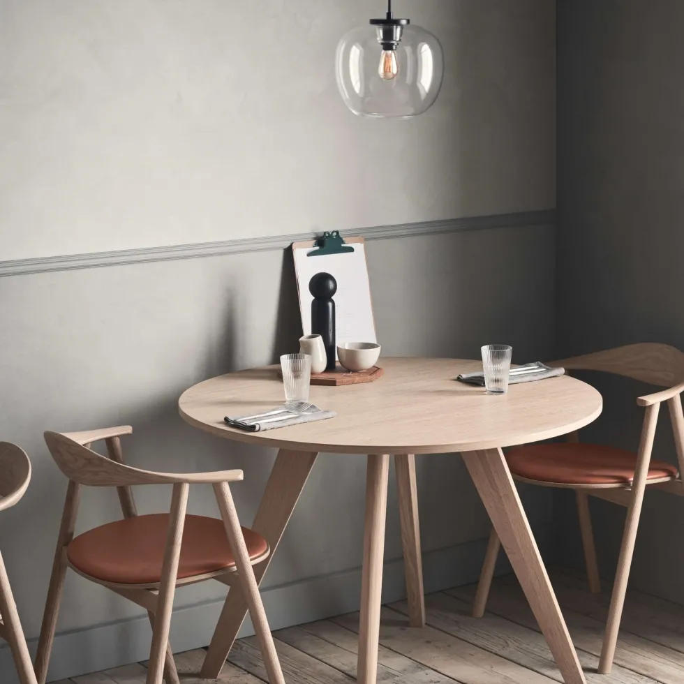 Table à manger ronde en chêne Mood - Bolia