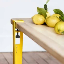 Table rectangulaire avec pieds jaune tournesol 75 cm Baltazar - TIPTOE