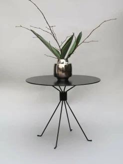 Table ronde de jardin en acier noir 90 cm Bond - Cools Collection