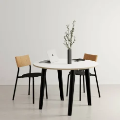 Table ronde en stratifié blanc D110 x 75 cm piètements noirs New Modern - Tiptoe
