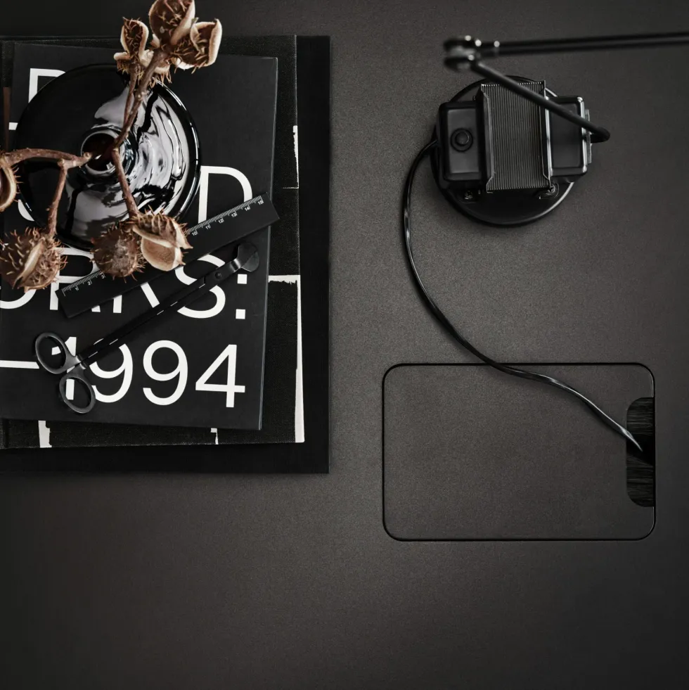 Tablette de bureau en bois mdf noir 140x78cm Works - String furniture