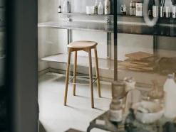 Tabouret chêne massif 75 cm Soft Edge 82 - Hay