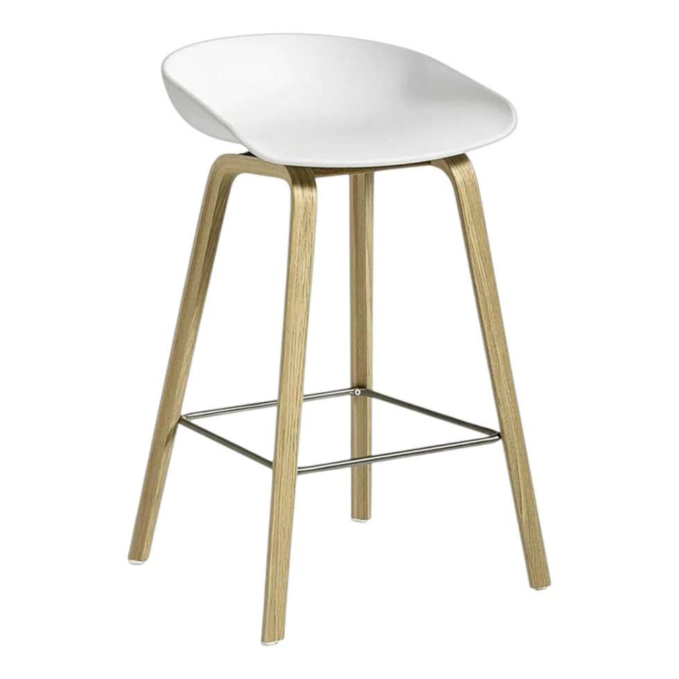 Tabouret de bar avec assise blanche en bois de chêne 65 cm AAS 32 - HAY