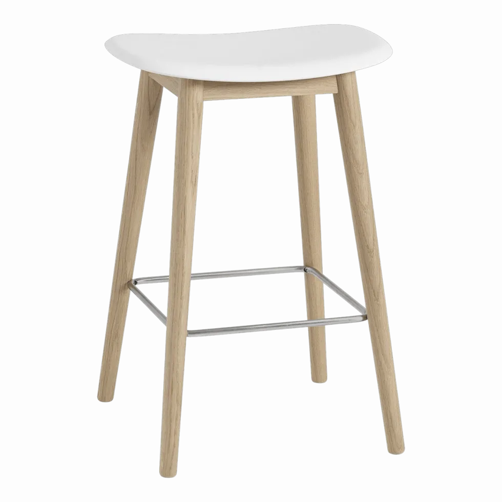 Tabouret de bar 65cm blanc piétement en chêne Fiber - Muuto