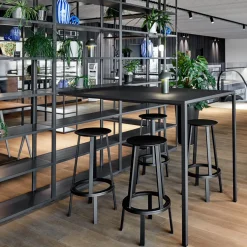 Tabouret de bar 75cm en aluminium noir Revolver - HAY