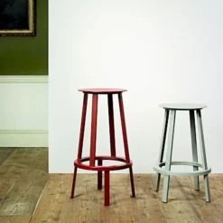 Tabouret de bar 65 cm en aluminium noir Revolver - HAY