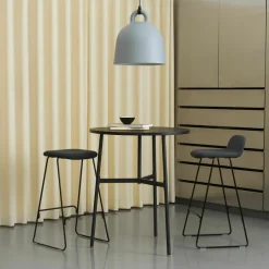 Tabouret de bar 65 cm en chêne noir et acier Just noir/noir - Normann Copenhagen