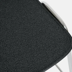 Tabouret de bar 75 cm en tissu noir et cadre argenté Touchwood - Hem