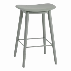 Tabouret de bar 65 cm vert piétement chêne Fiber - Muuto