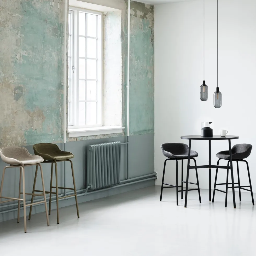 Tabouret de bar en acier et pp gris 75 cm Hyg - Normann Copenhagen