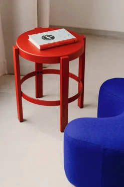 Tabouret de bar en acier rouge tomate 35x45cm Doon - noo.ma
