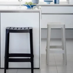 Tabouret de bar en aluminium noir Cut - Cane-Line