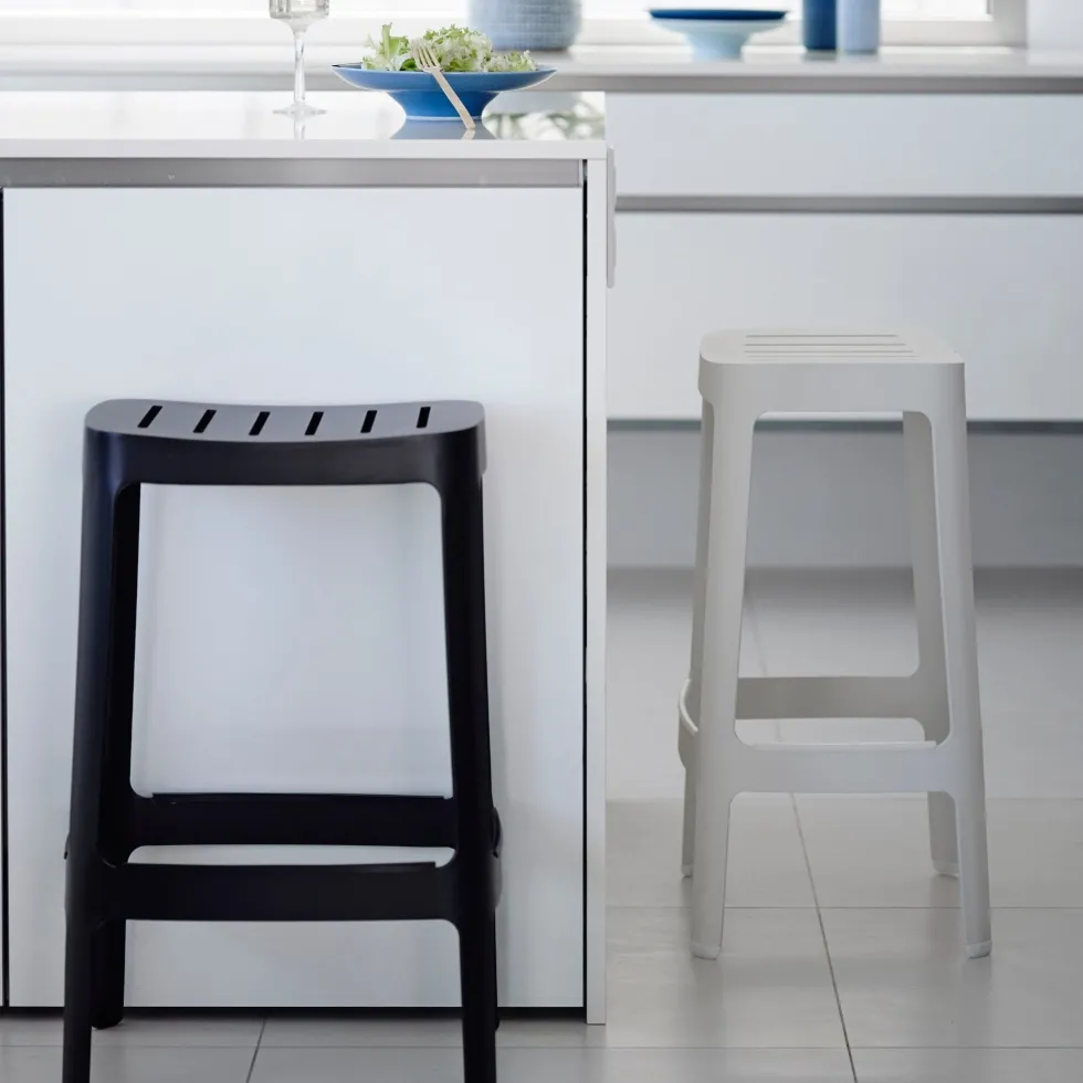 Tabouret de bar en aluminium noir Cut - Cane-Line