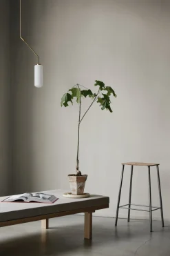 Tabouret de bar en cuir naturel et acier brut 65 cm Adam - Frama