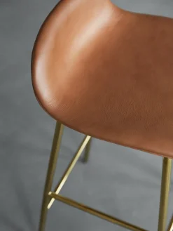 tabouret de bar en laiton et pp bleu 65 cm Form - Normann Copenhagen