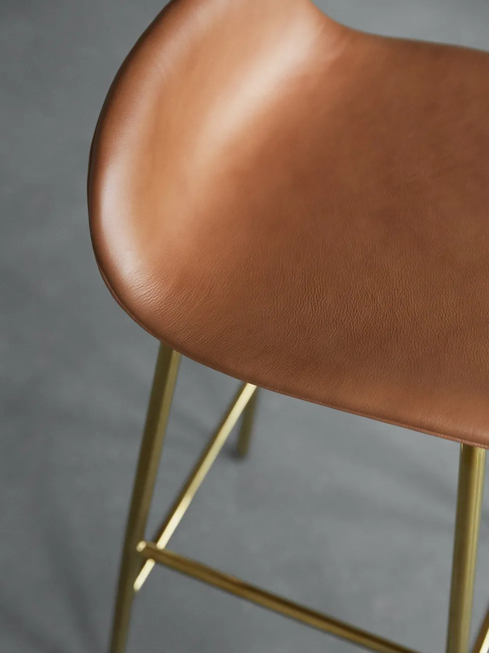 tabouret de bar en laiton et pp bleu 65 cm Form - Normann Copenhagen